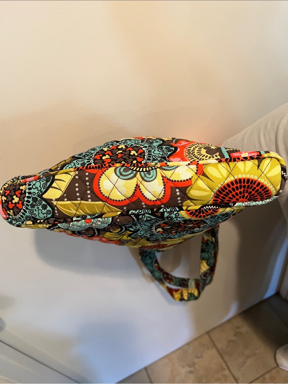 Vera Bradley Disney Parks Hidden Mickey Hipster Purse/ Crossbody Bag ha - Picture 3 of 4